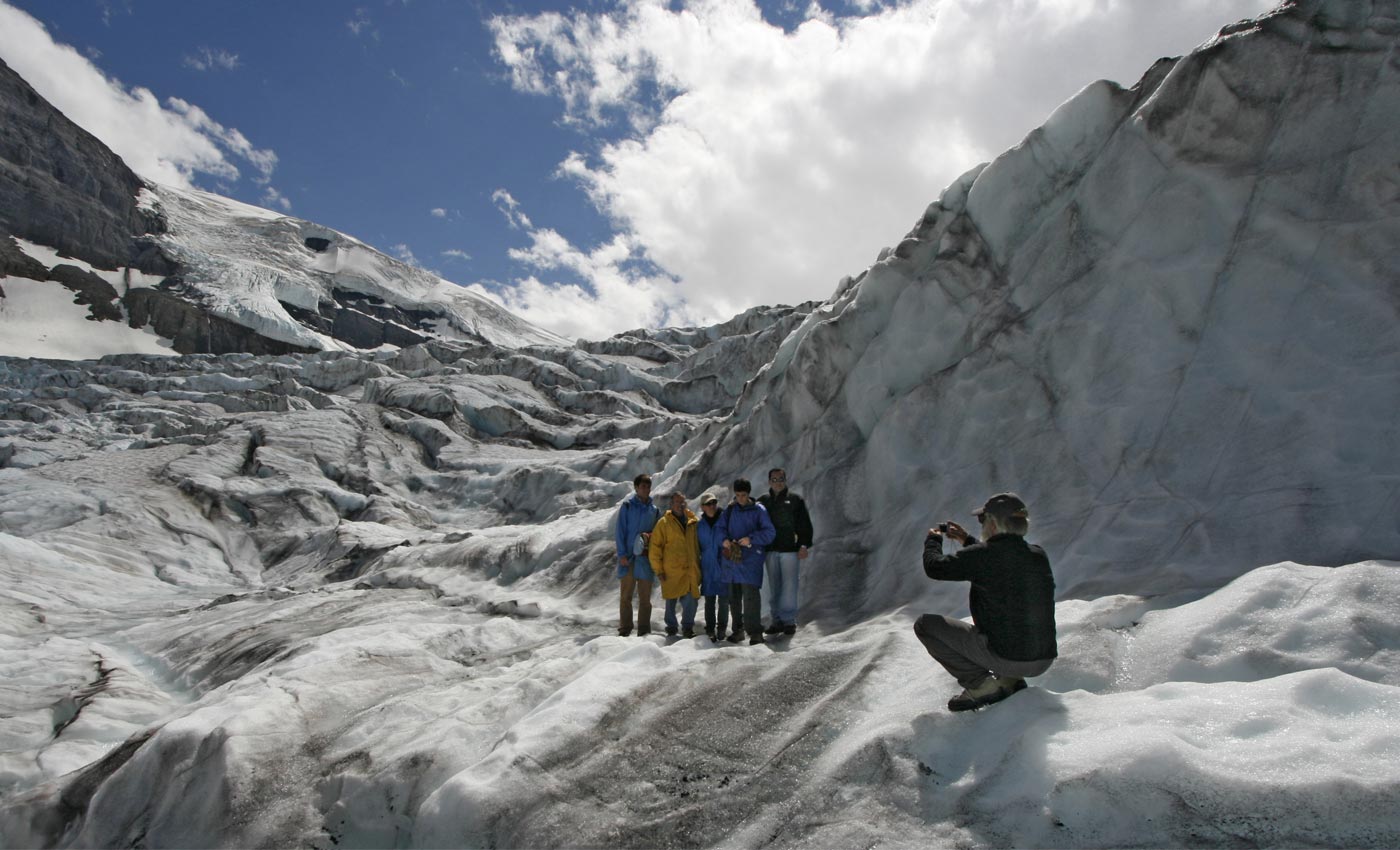 Ice Walks in the Rockies: Guided hike on the Athabasca Glacier